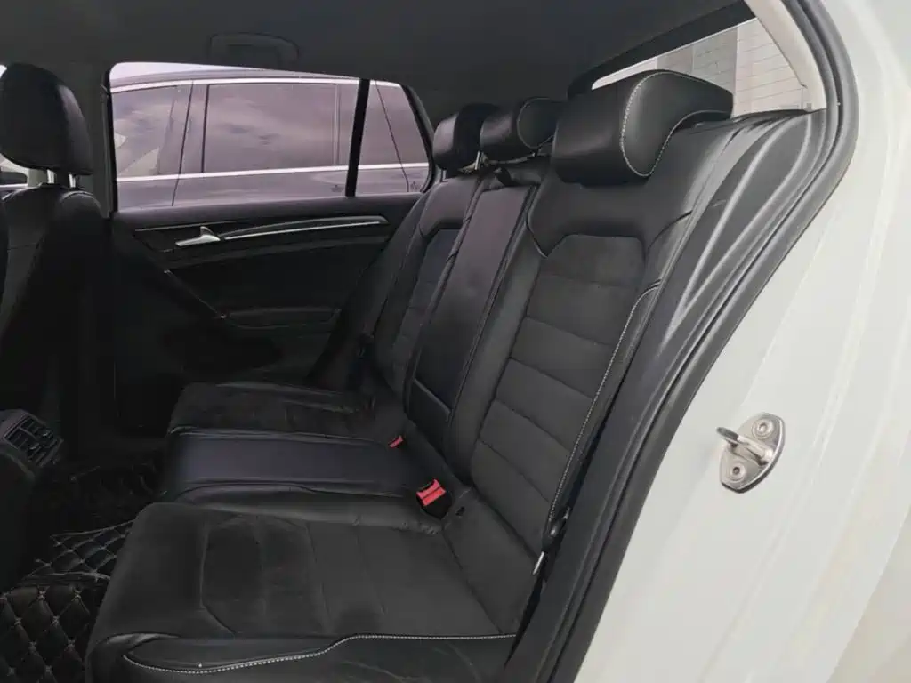 Volkswagen Golf — миниатюра 17