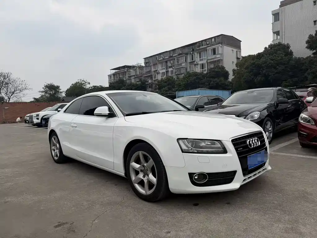 Audi A5 2010 3.2 coupe quattro