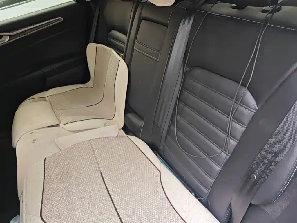 Ford Mondeo — миниатюра 13
