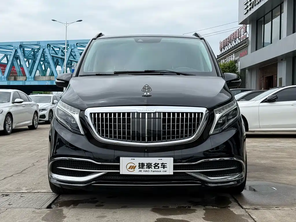 Mercedes-Benz V-Class — миниатюра 2