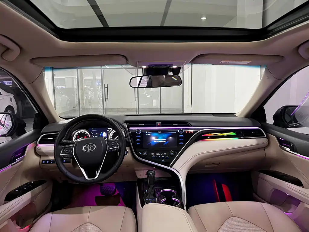 Toyota Camry 2019 2.5G Luxury VI