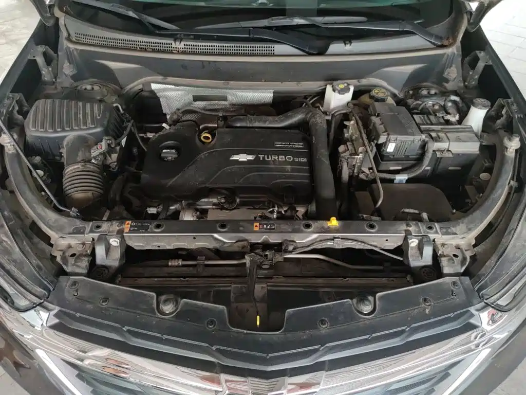 Chevrolet Equinox — миниатюра 21