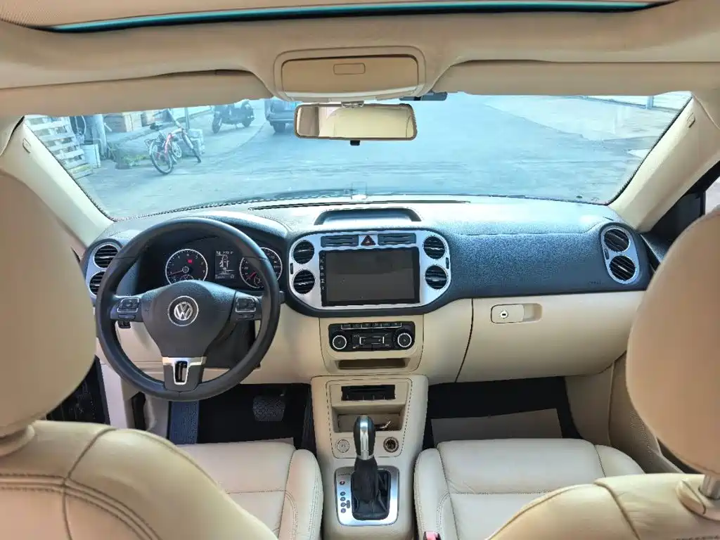 Volkswagen Tiguan — миниатюра 8