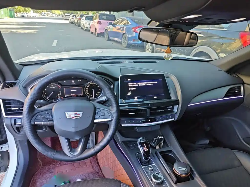 Cadillac CT5 — миниатюра 10