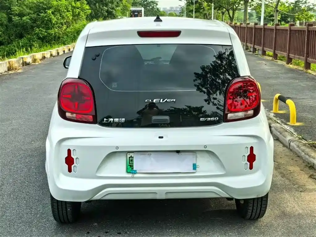 Roewe Clever 2021 302km
