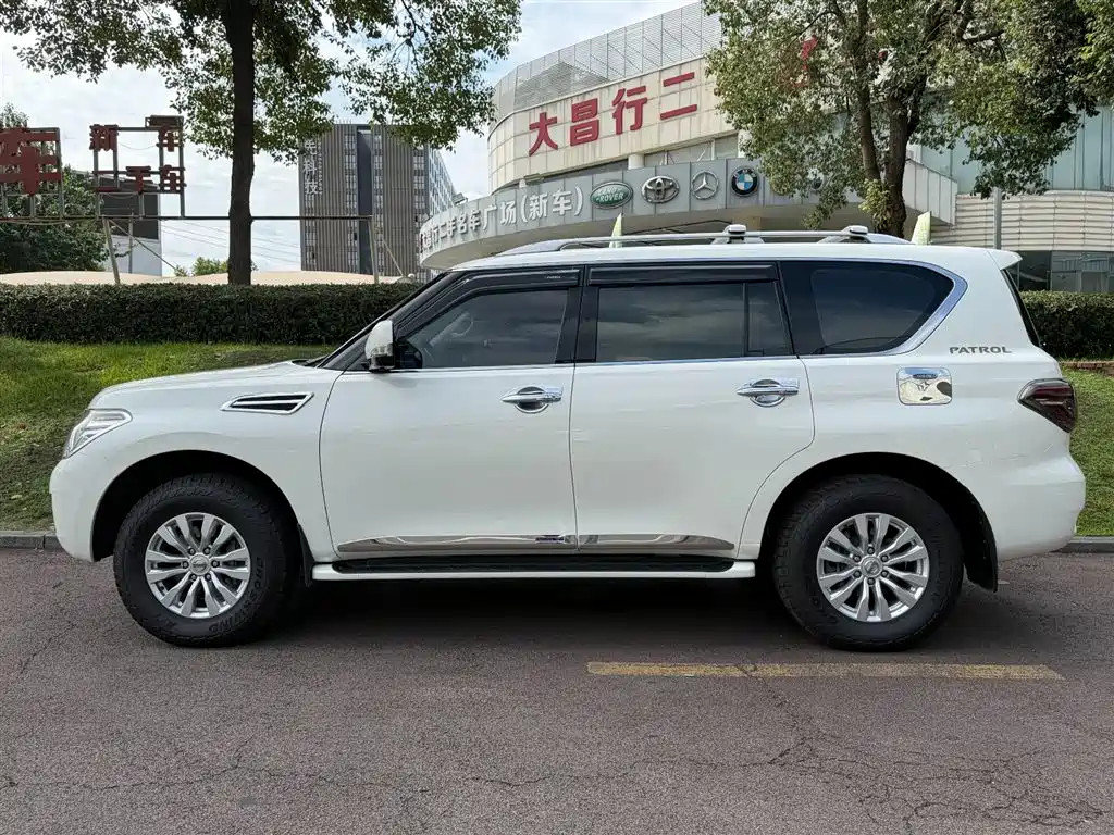 Nissan Patrol 2017 4.0L