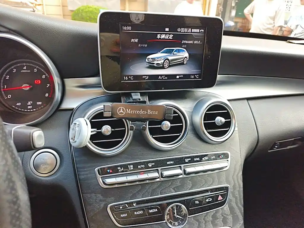 Mercedes-Benz C-Class (Import) — миниатюра 10