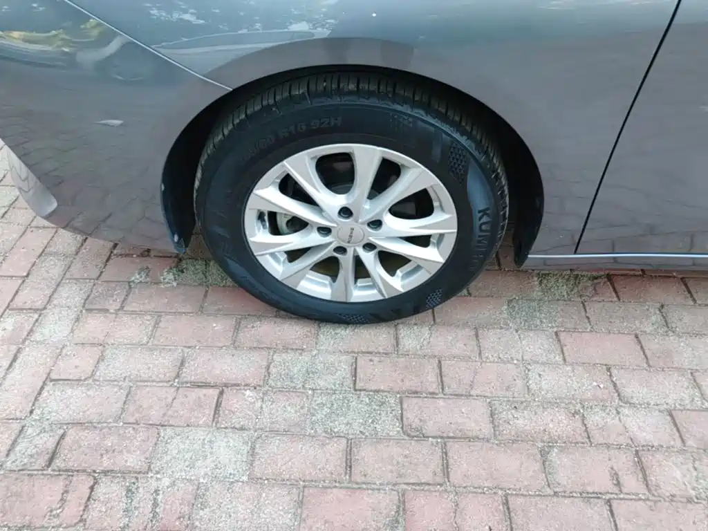 Roewe i5 — миниатюра 23