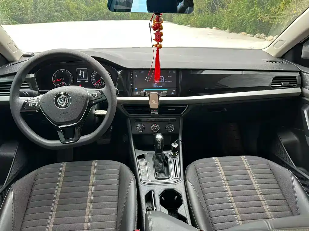 Volkswagen Lavida — миниатюра 8
