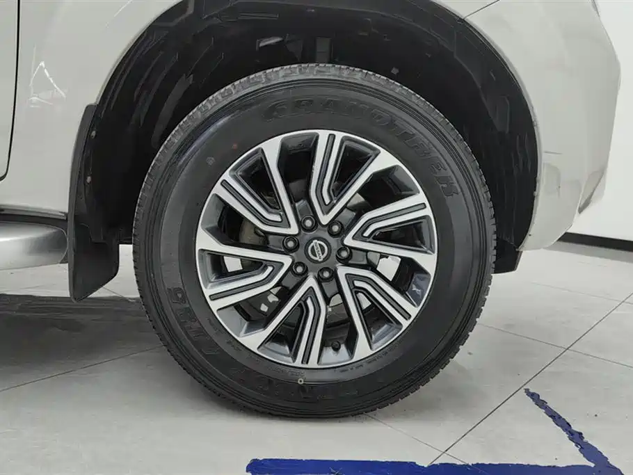 Nissan Terra 2020 2.5L XL Upper AT Luxury