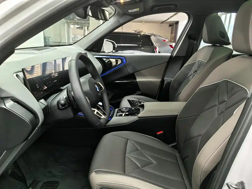 BMW X3 — миниатюра 11