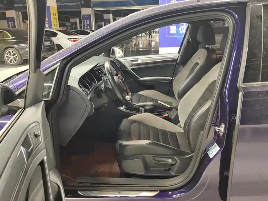 Volkswagen Golf — миниатюра 9