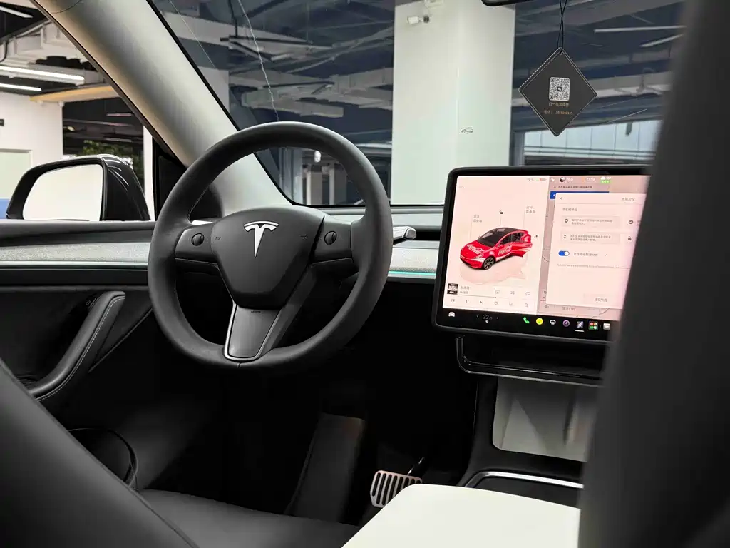 Tesla Model Y — миниатюра 14