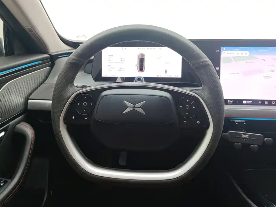 XPeng P7 — миниатюра 15