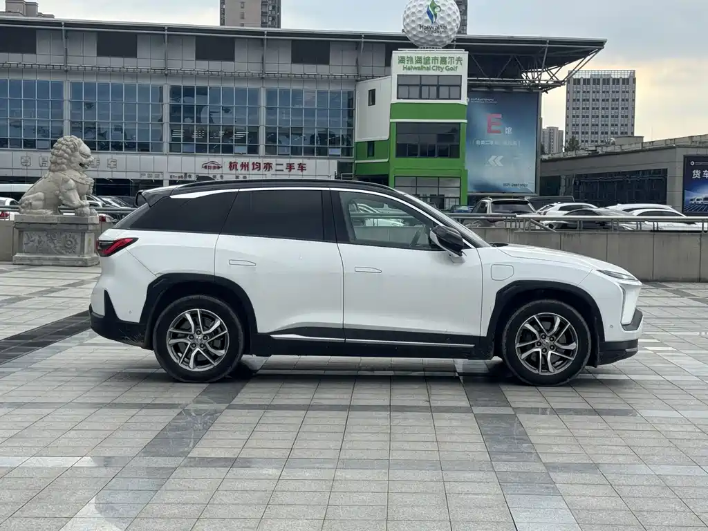 NIO ES6 — миниатюра 6