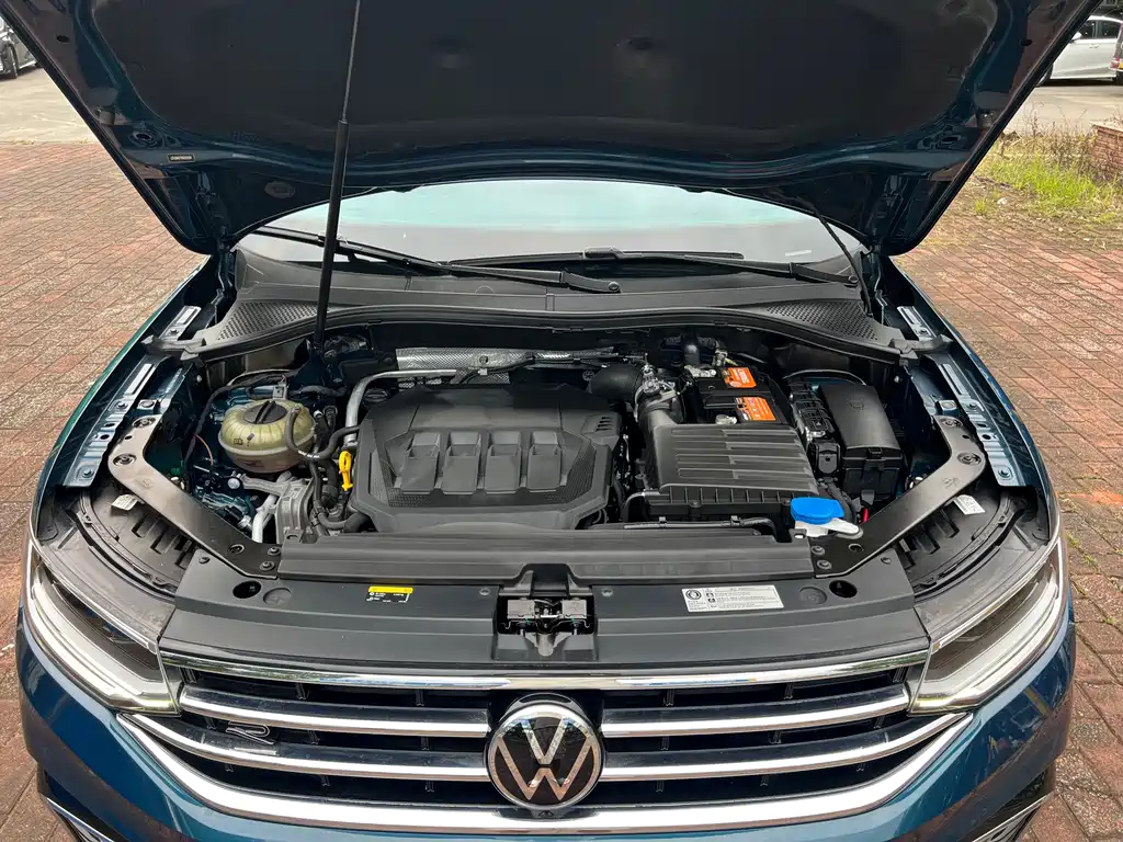 Volkswagen Tiguan L — миниатюра 17