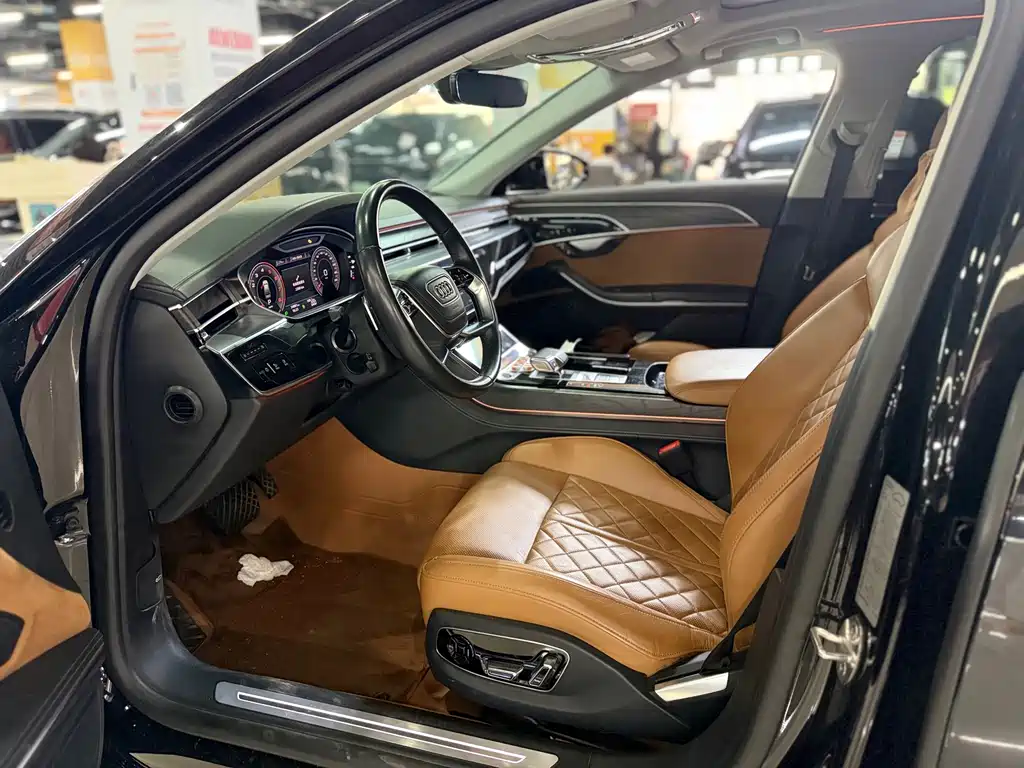 Audi A8 — миниатюра 4