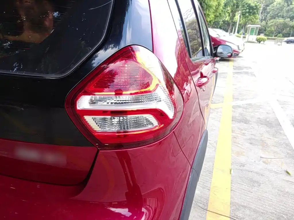 Geely Vision X1 — миниатюра 8