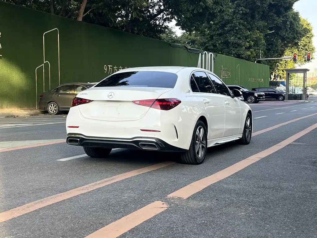 MERCEDES-BENZ C CLASS