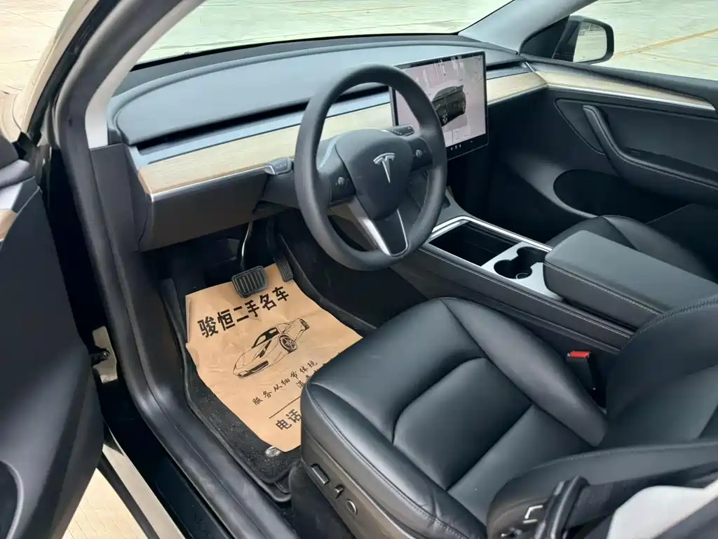 Tesla Model Y — фотографии объявления, Фото 13