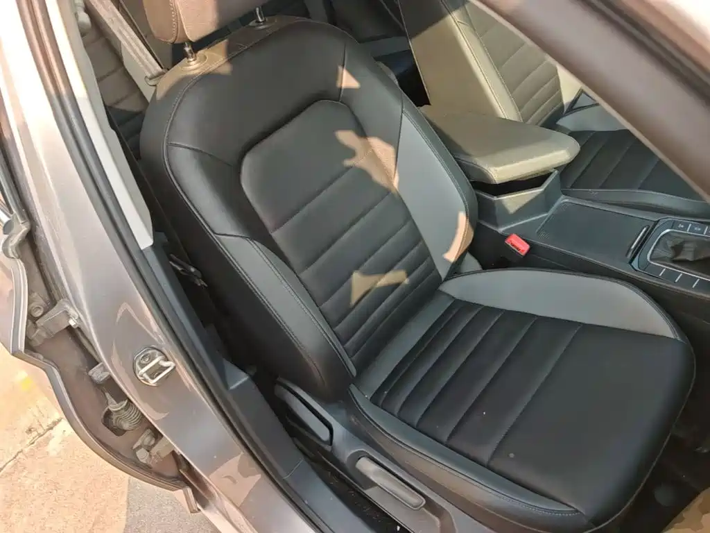 Volkswagen Sagitar — миниатюра 25