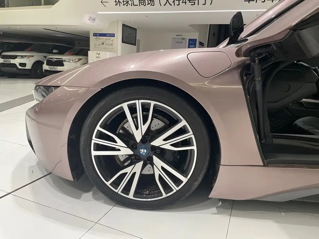 BMW i8 — миниатюра 5