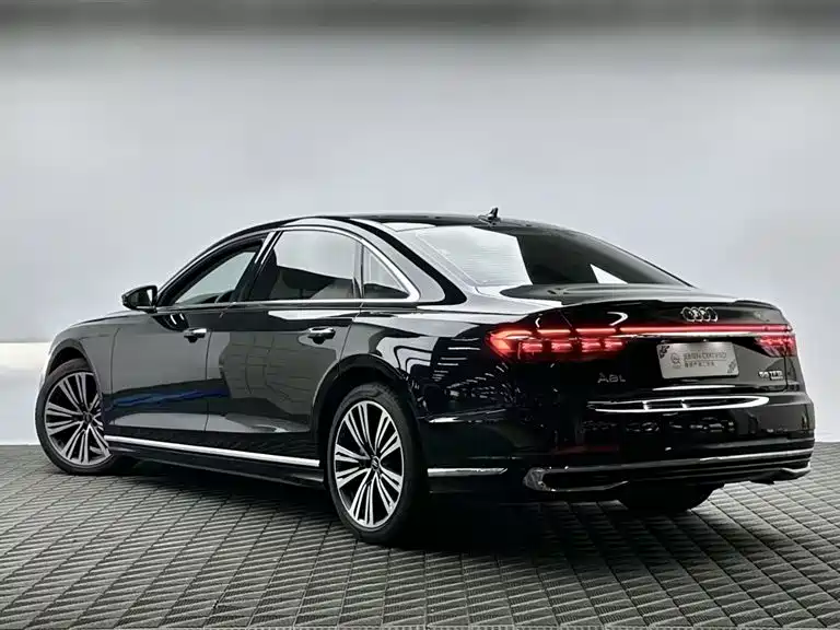 Audi A8 id 4515347 из Китая 9