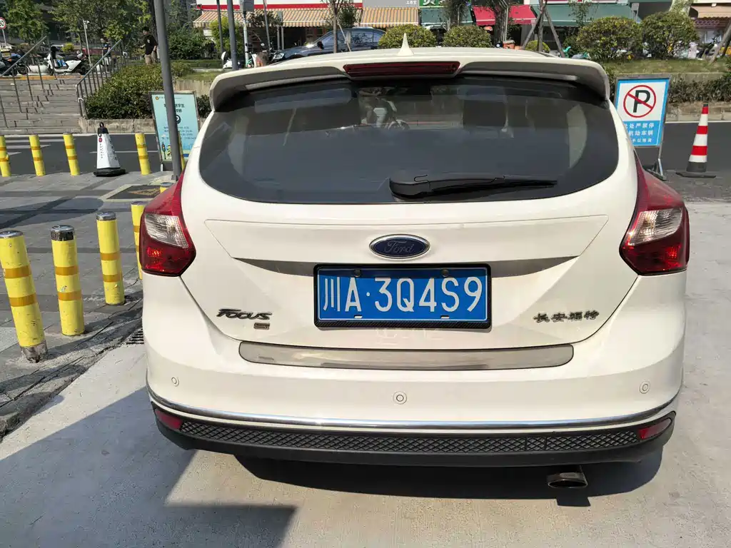 Ford Focus — миниатюра 4