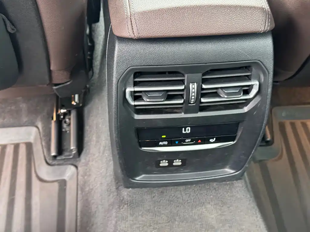 BMW 3 Series — миниатюра 16