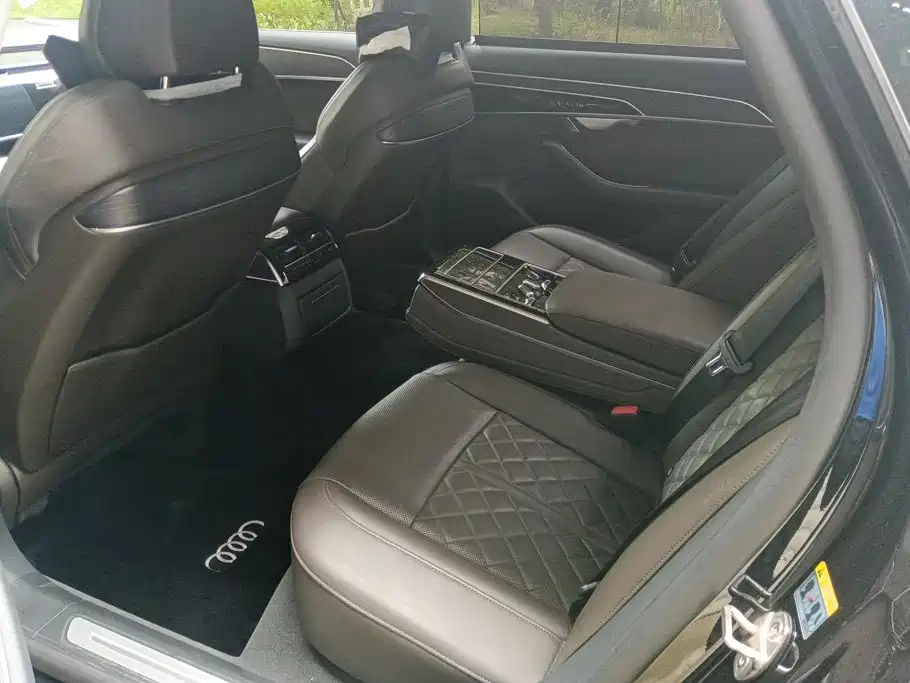 Audi A8 — миниатюра 11