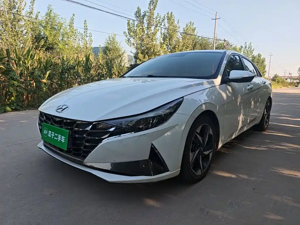 Hyundai Elantra — миниатюра 2