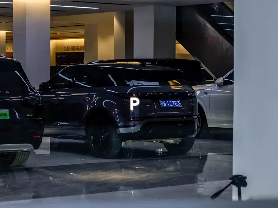 Li Auto Li MEGA — миниатюра 20
