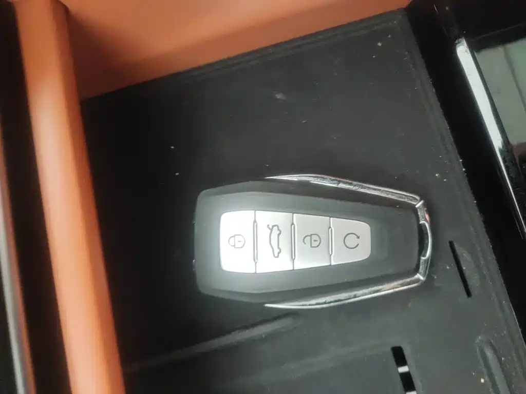 Geely Boyue — миниатюра 9