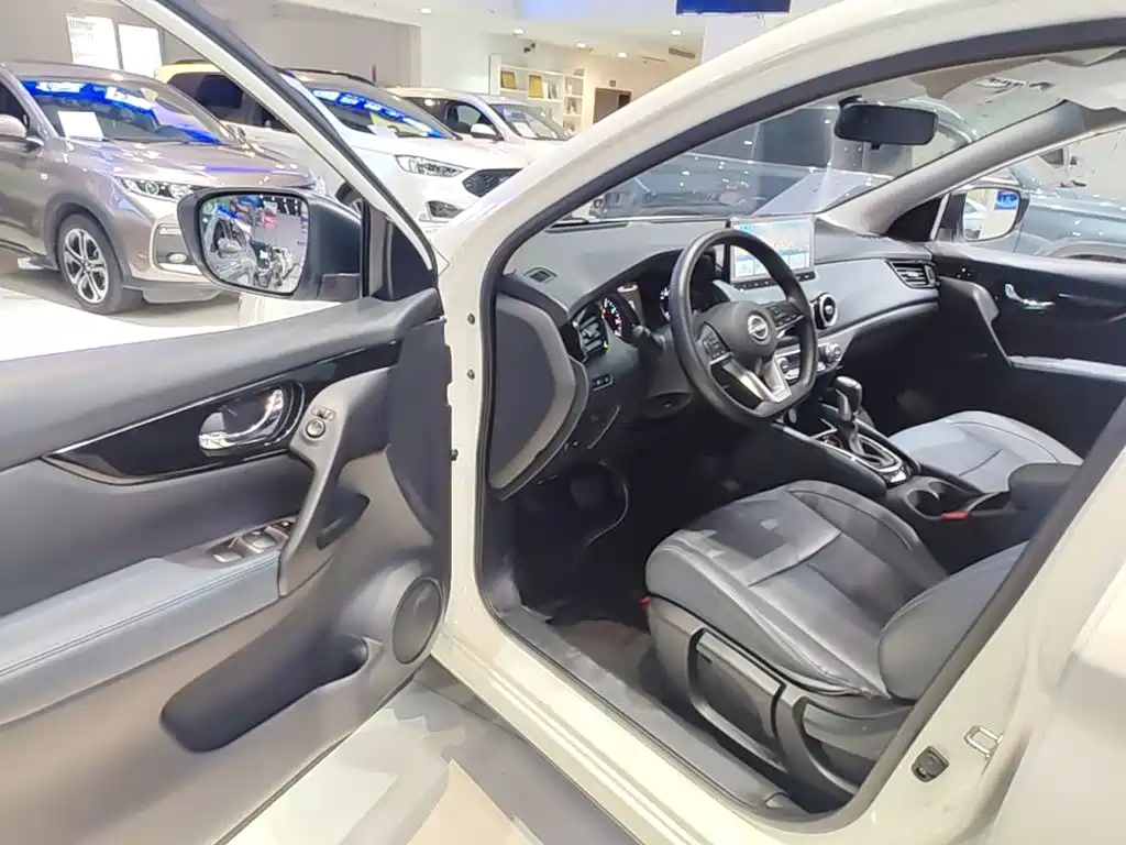 Nissan Qashqai — миниатюра 16