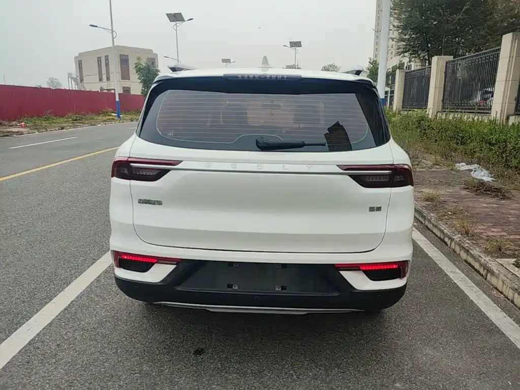 Geely Haoyue — миниатюра 6