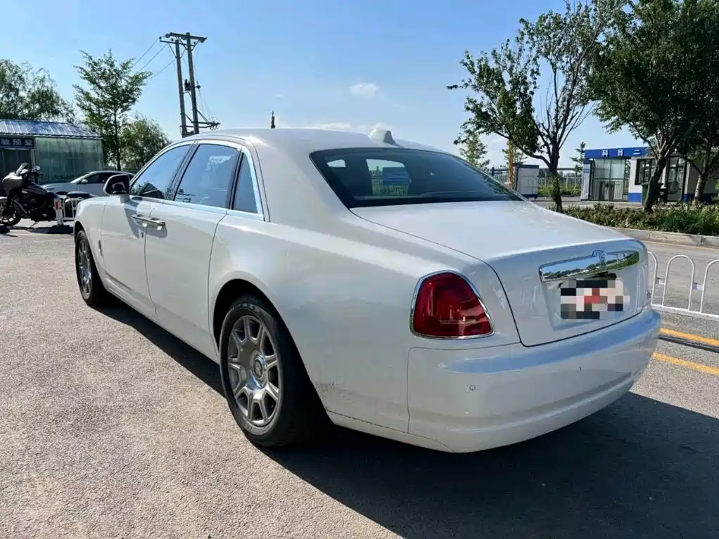 Rolls-Royce Ghost — миниатюра 4