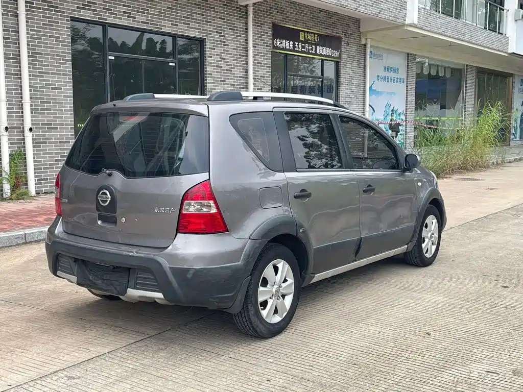 Nissan Livina — миниатюра 6