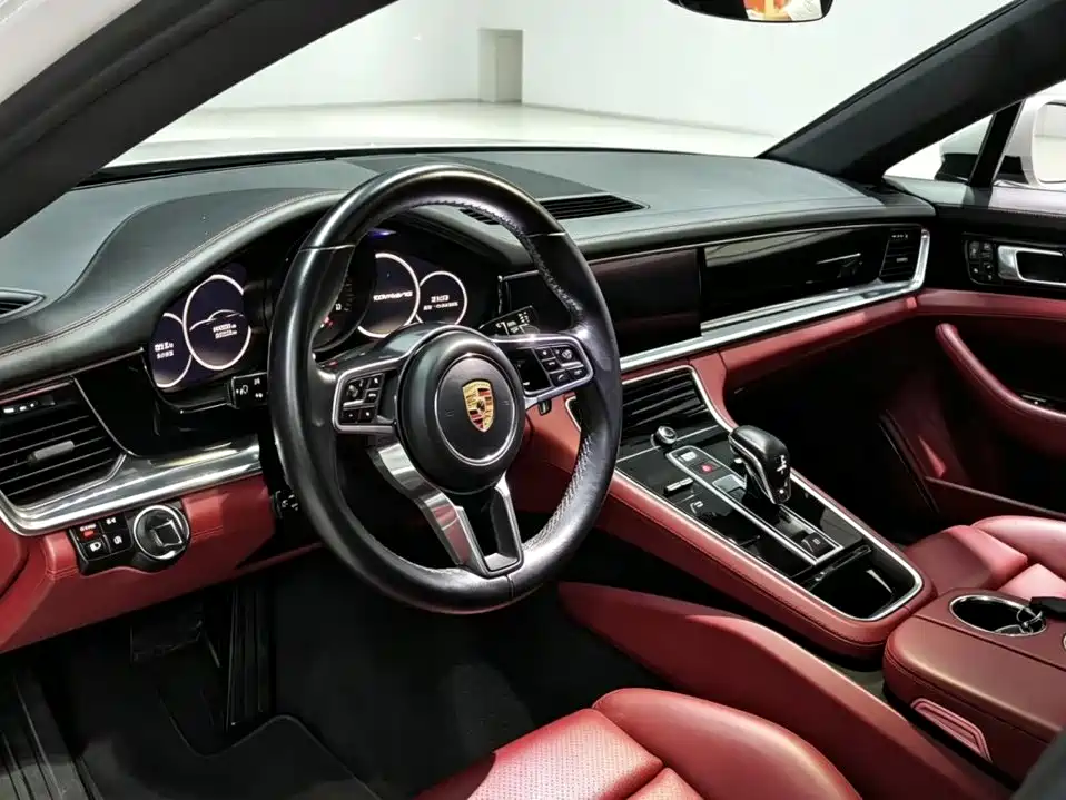 Porsche Panamera — миниатюра 4