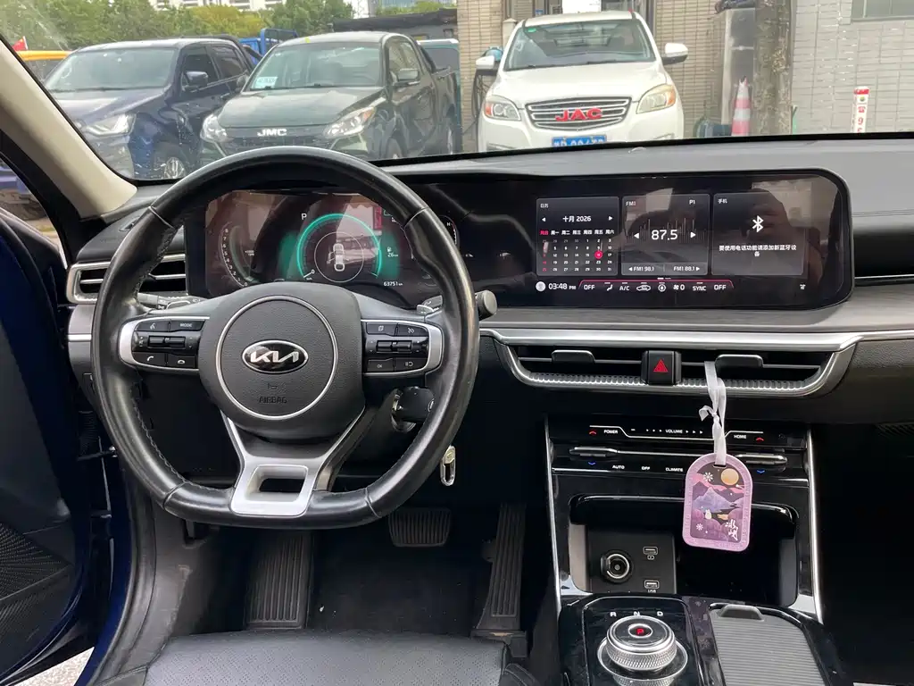 Kia K5 — миниатюра 10