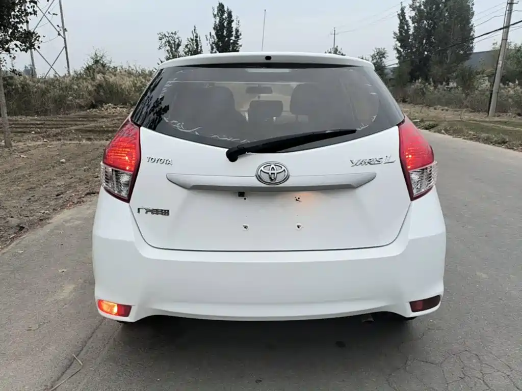 Toyota Yaris L — миниатюра 6
