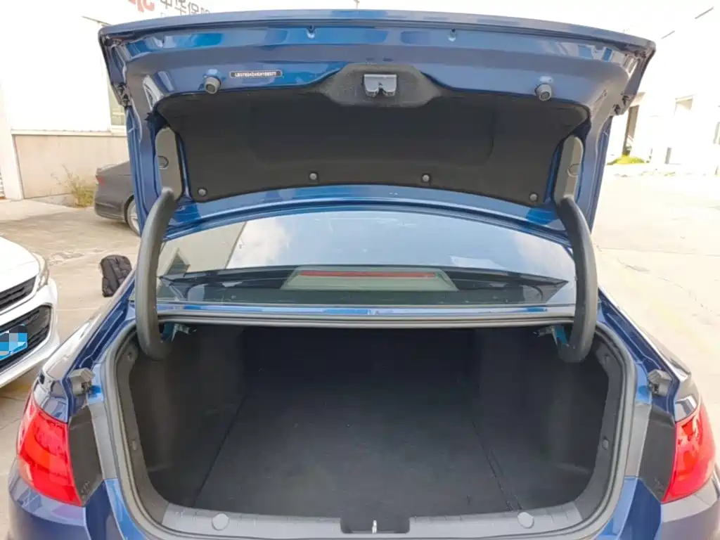 Geely Emgrand GL — миниатюра 19