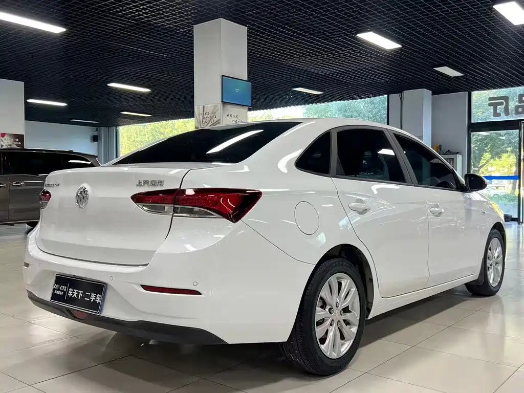 Buick Excelle — миниатюра 6