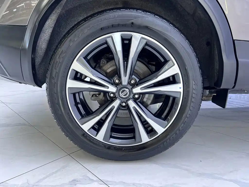 Nissan Qashqai — миниатюра 20