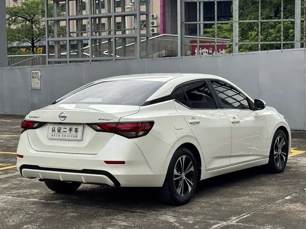 Nissan Sylphy — миниатюра 9