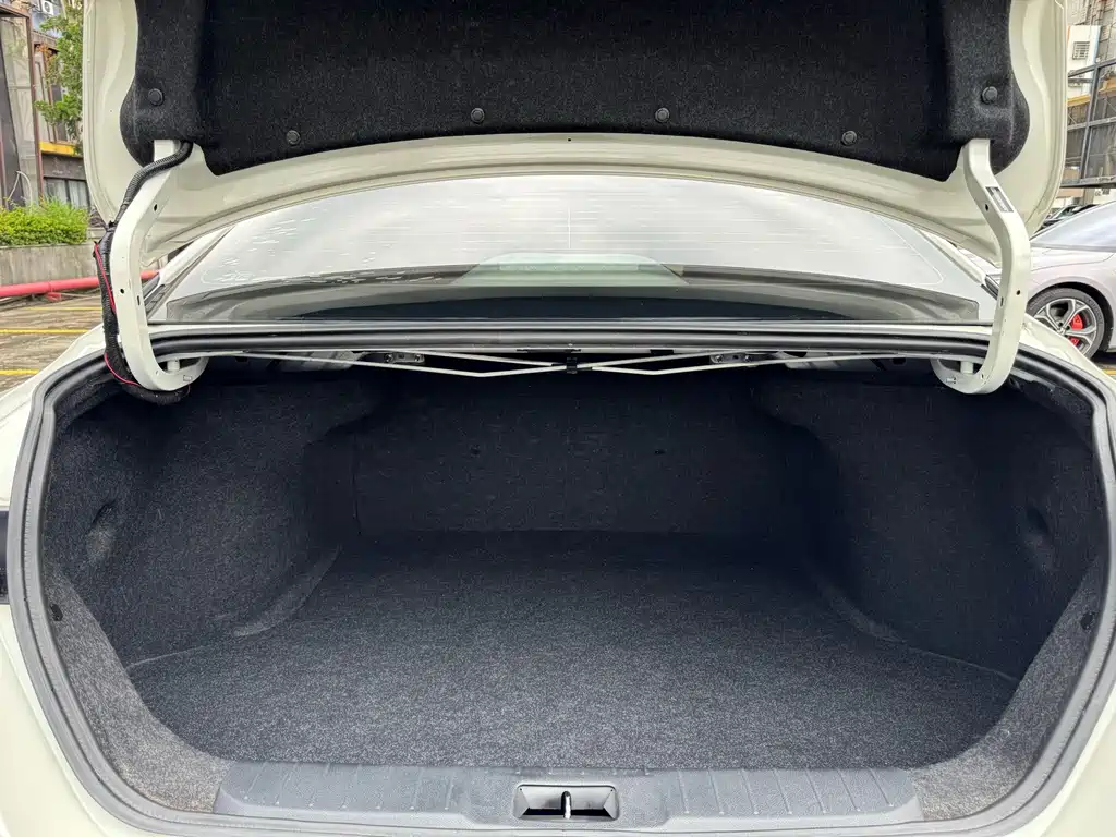Nissan Sylphy — миниатюра 24
