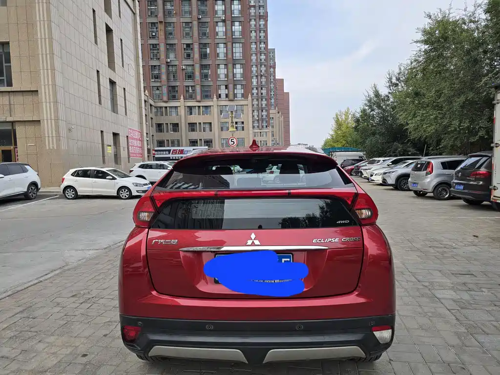 Mitsubishi Eclipse Cross — миниатюра 3