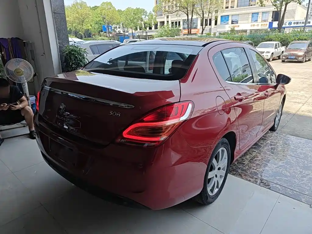 Peugeot 308 2014 1.6L AT