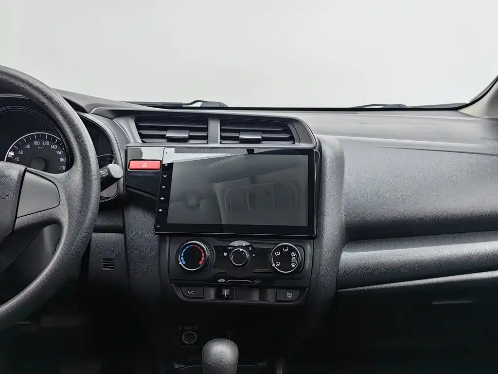 Honda Fit — миниатюра 12