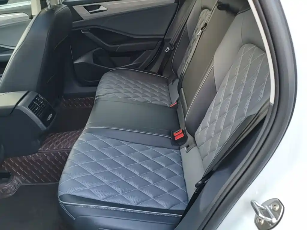Volkswagen Sagitar — миниатюра 17