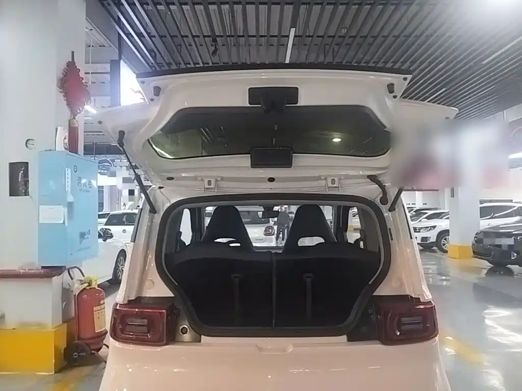 Wuling MINIEV — миниатюра 19